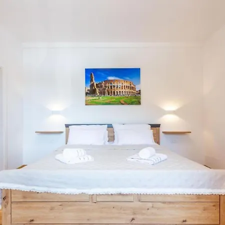 Peaceful Murvica Pool, Garden, And Modern Comfort Apartment *